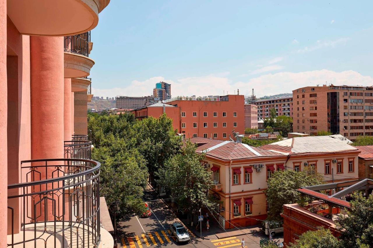 The Alexander, A Luxury Collection Hotel, Jerevan Buitenkant foto
