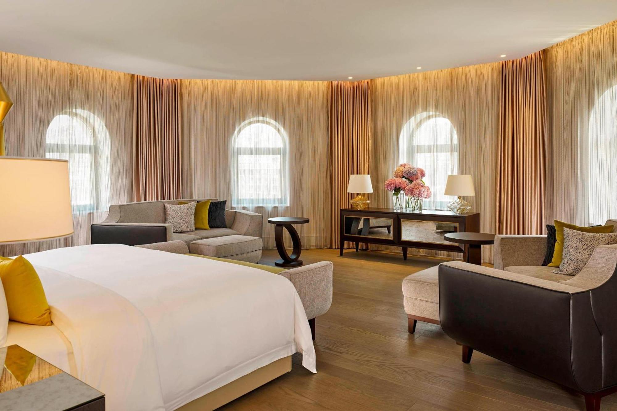 The Alexander, A Luxury Collection Hotel, Jerevan Buitenkant foto